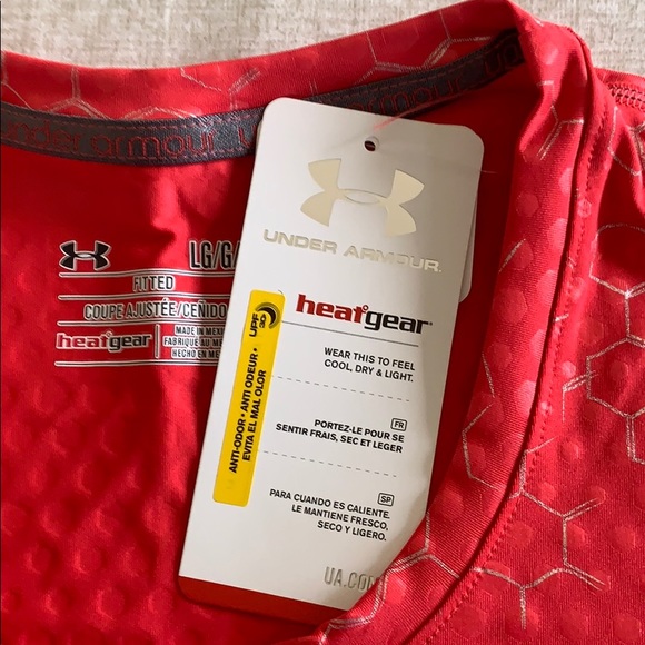 Under Armour Heat Gear Tee - Picture 2 of 4